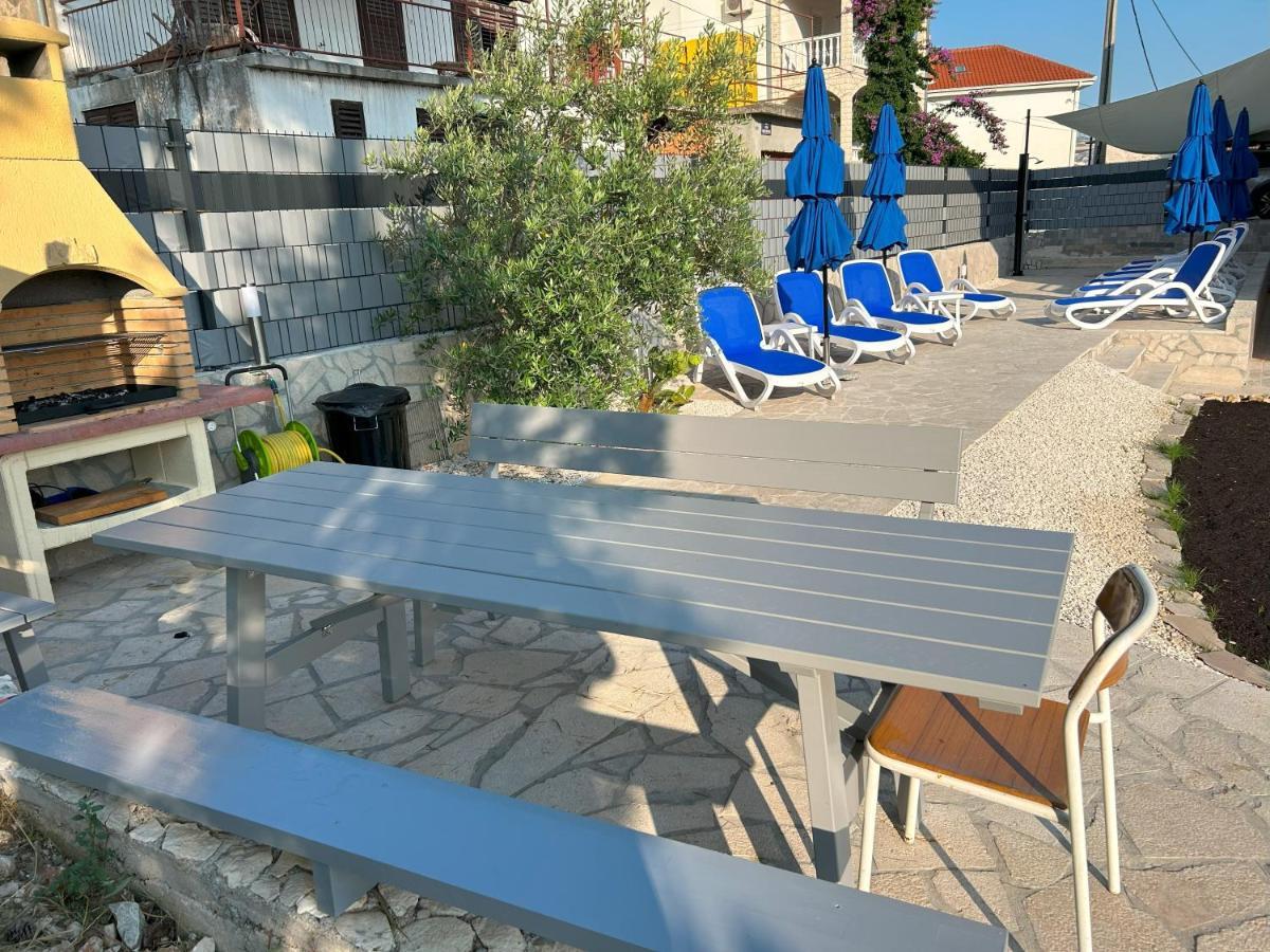 Apartments Antonella トロギール エクステリア 写真