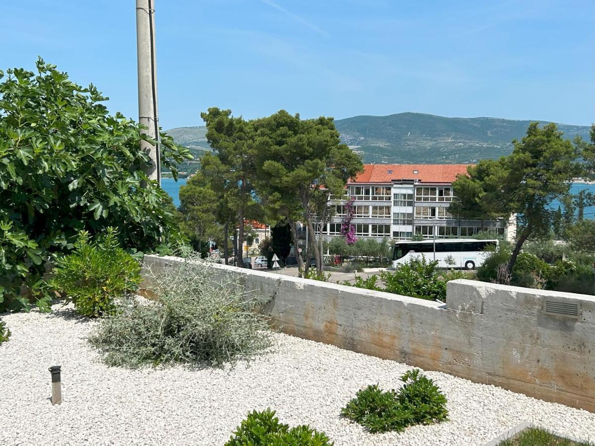 Apartments Antonella トロギール エクステリア 写真