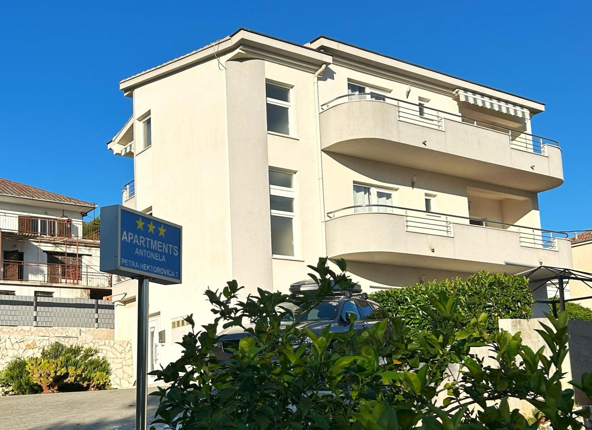 Apartments Antonella トロギール エクステリア 写真